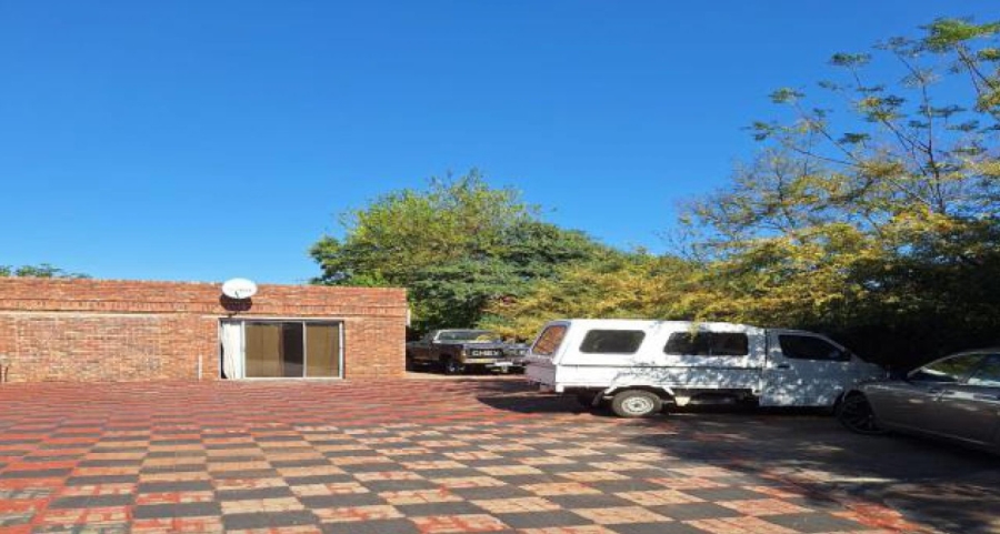 10 Bedroom Property for Sale in Kuruman Northern Cape